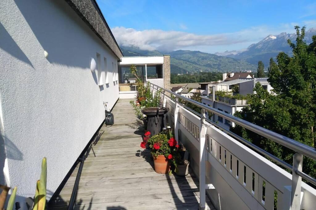 Penthouse In Schaan Exterior foto